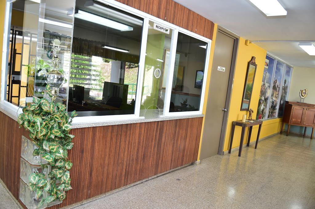 Hostal Universitario San German Exterior foto