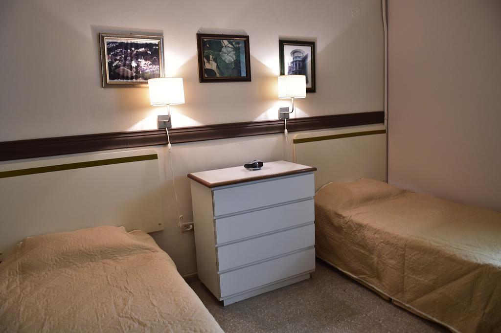 Hostal Universitario San German Exterior foto